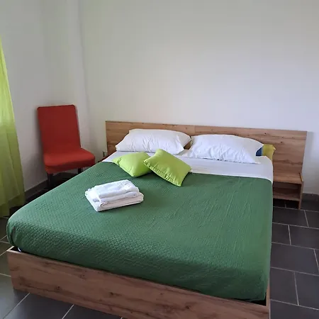 Gatto Alice Bed & Breakfast Rometta Marea