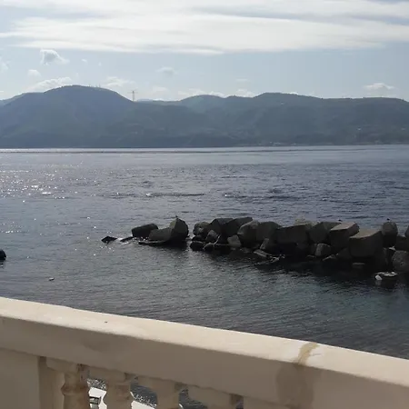 Gatto Alice Bed & Breakfast Rometta Marea